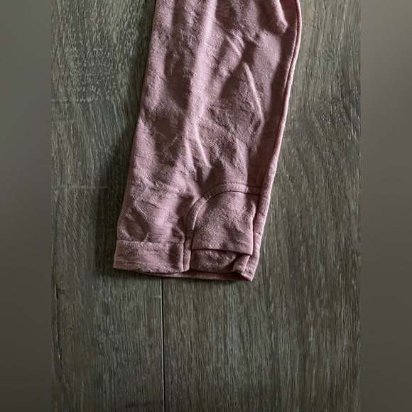 Athleta Girl Light Pink Long Sleeve Jacquard Textured Sport Shirt - Size XL - Picture 3 of 7